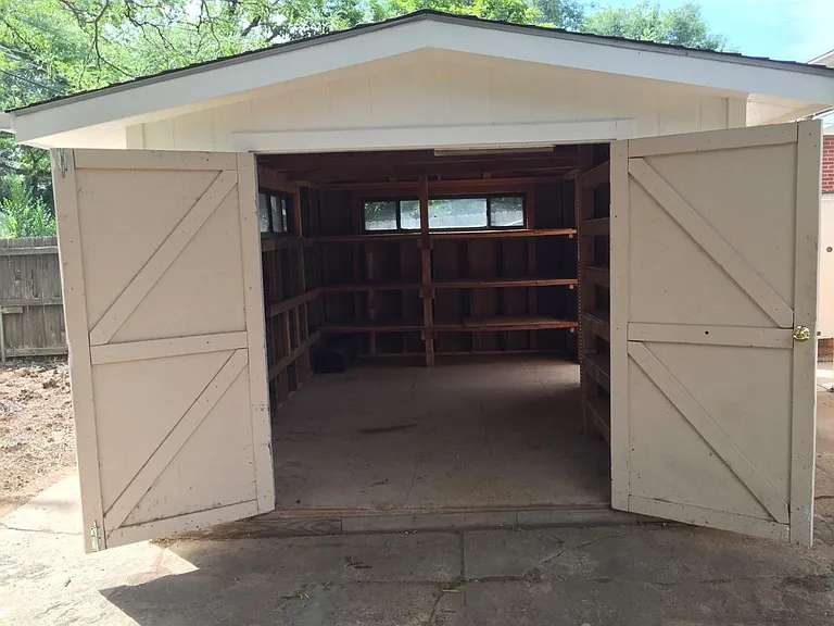 shed