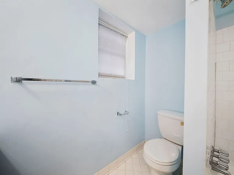 429 Kenyon St NW #T2 — Photo 22