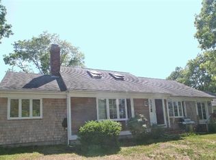 38 Crestview Dr, East Sandwich, MA 02537