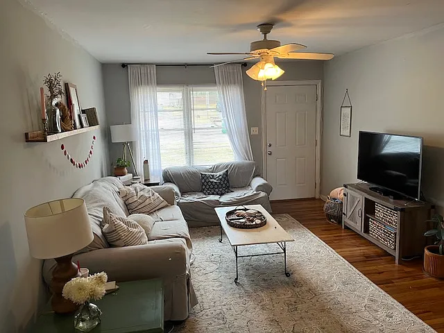 85 W Lake Dr — Photo 2