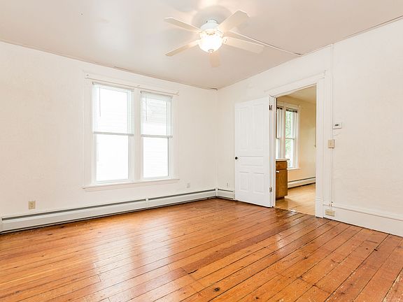 2nd image of 2220 30th Ave S APT 2