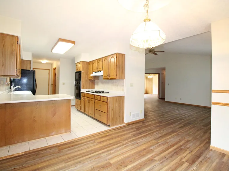 7261 Hyperion Point — Photo 12