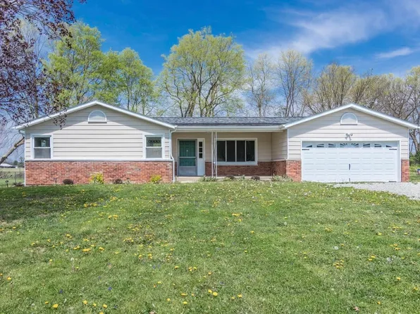 2174 E Lola Rd, Connersville, IN 47331