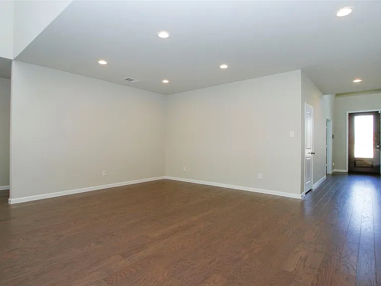 14120 Sand Ridge Ct — Photo 9