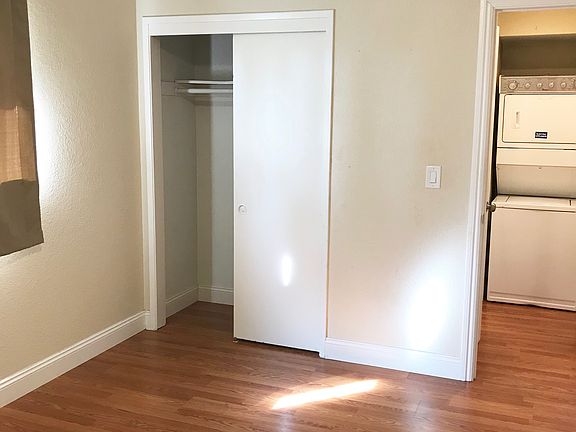 4th image of 1134 Edsel Dr #0