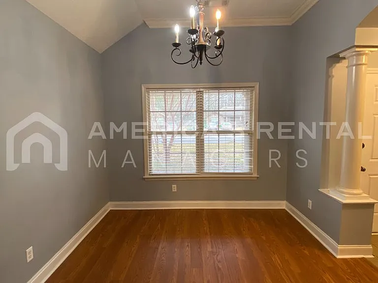 6253 Sycamore Dr — Photo 3
