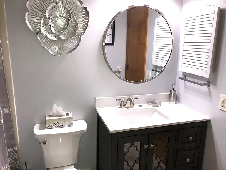 4801 Casablanca Cir — Photo 23