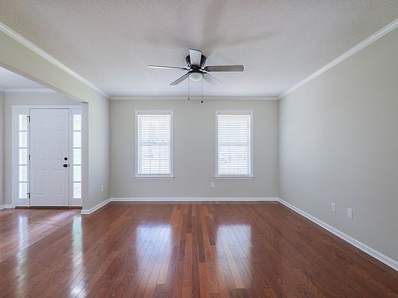 5th image of 2525 Melrose Dr