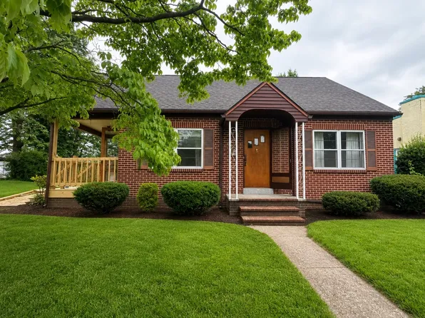 54 Oak Ave, Camp Hill, PA 17011