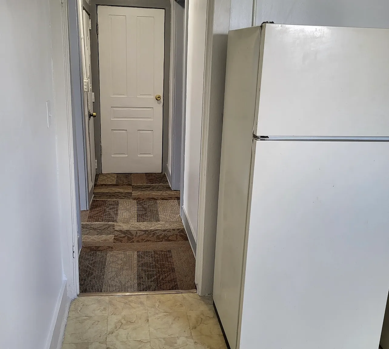2 bed, 1100 sqft, $1,100 — Photo 3