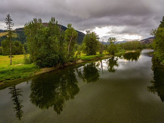 5th image of 23 Kettle River Ct