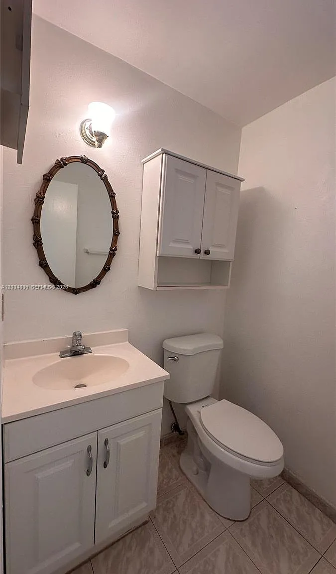 John Charles Condo — Photo 4