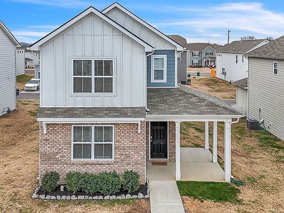3rd image of 1519 Ashgrove Pl