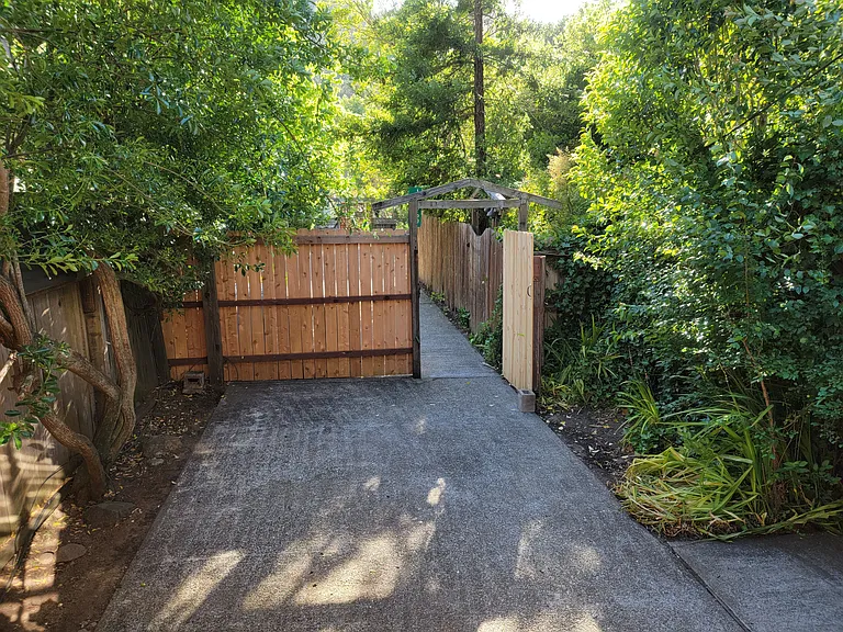 17569 Orchard Ave — Photo 5
