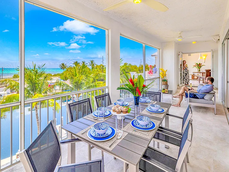 Gulfview Dr — Photo 2