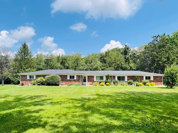 4265 N Wilshire Dr, Marion, IN 46952