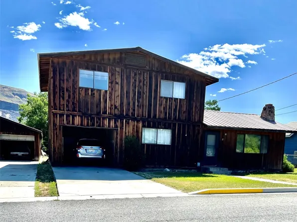 6 S Garden Avenue, Rock Island, WA 98850