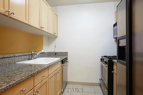 Sold by Town Residential | media 15