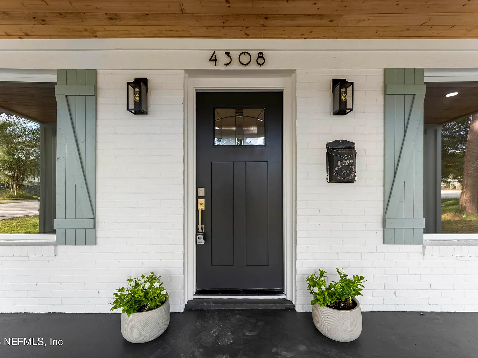 3 bed, 2.0 bath, 2034 sqft, $3,400 — Photo 3