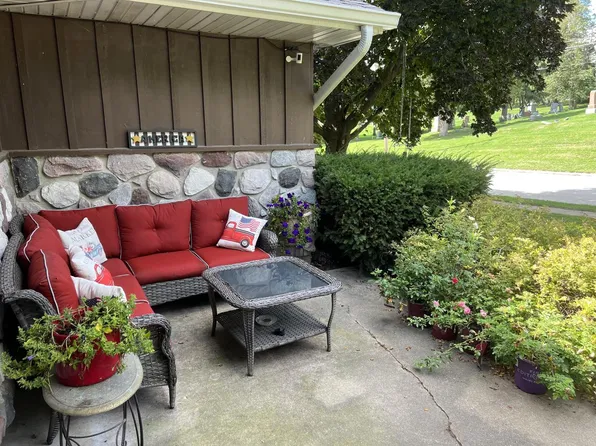 250 East Greenwood STREET, Jefferson, WI 53549