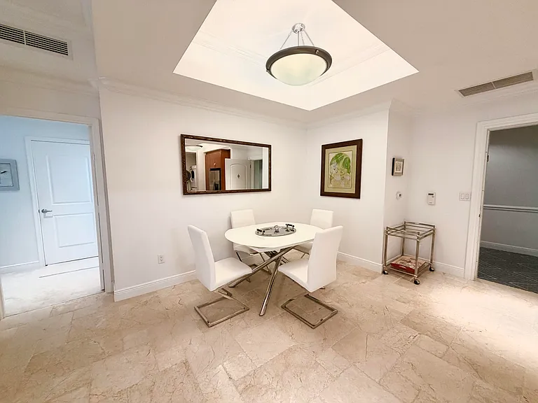 701 S Olive Ave #1413 — Photo 6