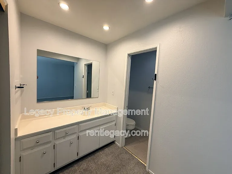 339 Bridge Pl — Photo 13