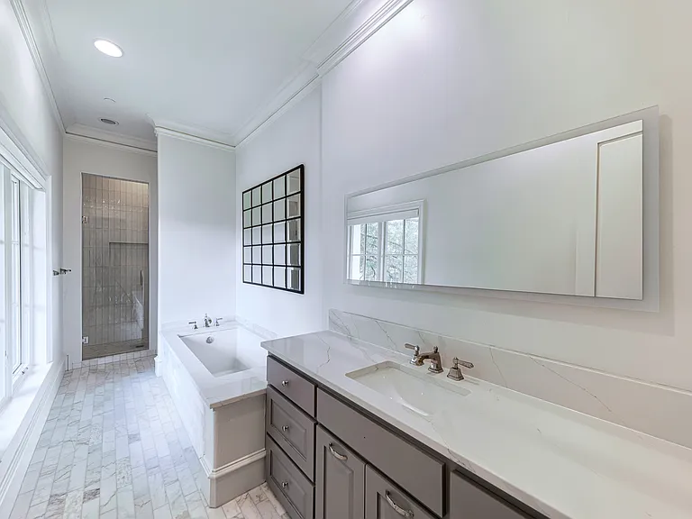 3548 Bryn Mawr Dr — Photo 24