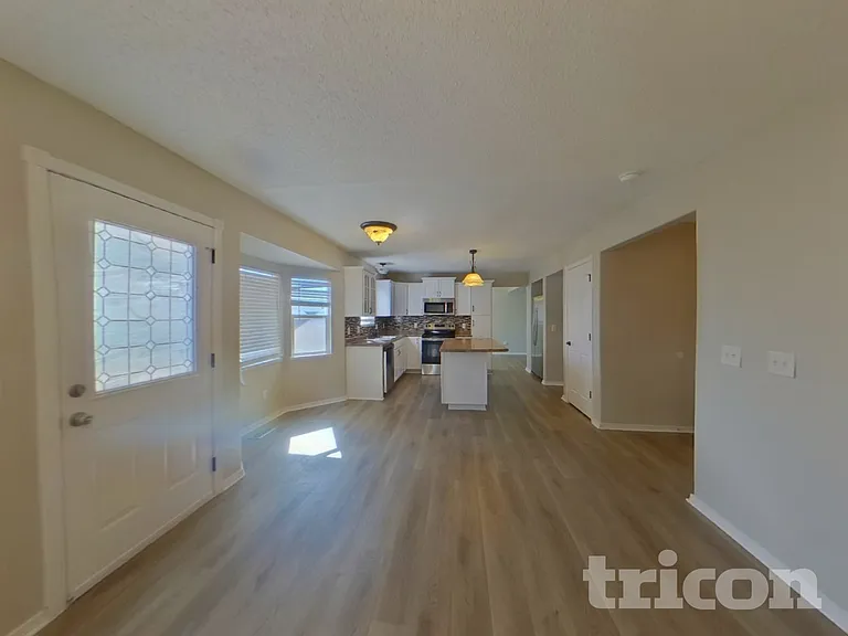 862 Marshall Dr — Photo 16