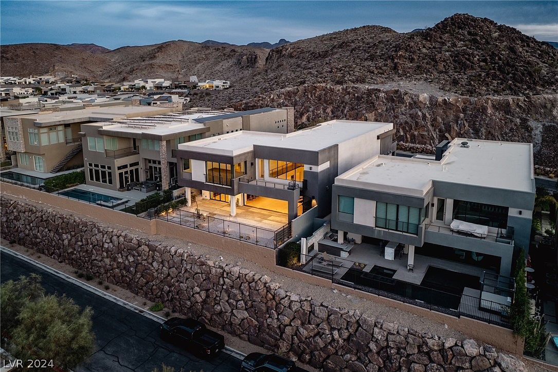 2264 Horizon Light Ct, Henderson, NV 89052 | Zillow