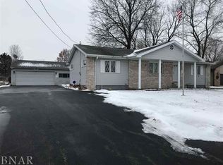 657 W Weaver Rd, Forsyth, IL 62535