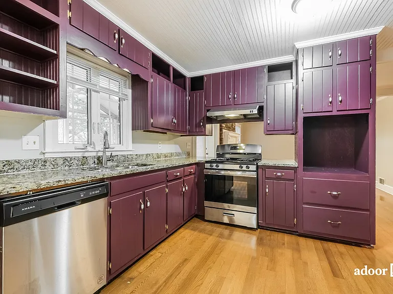704 Clubhouse Dr SE — Photo 5