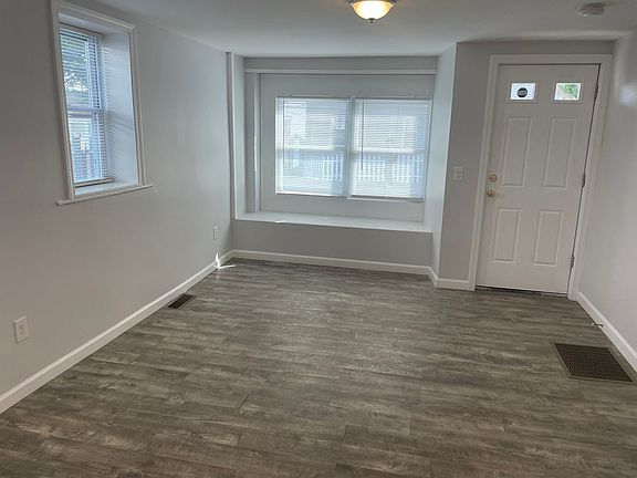 4th image of 660 Douglas Ave APT 1