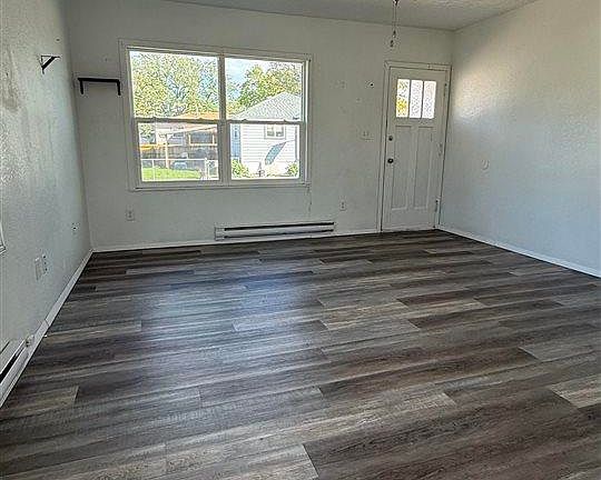 3rd image of 1522 7th Ave