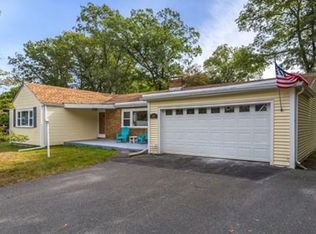 33 Oakridge Cir, Wilmington, MA 01887