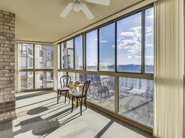 19385 Cypress Ridge Ter Unit 920, Leesburg, VA 20176