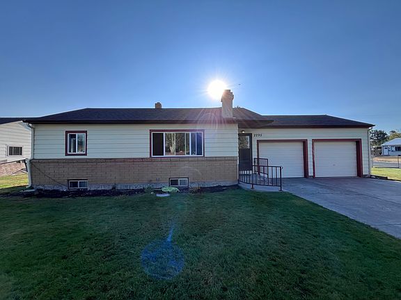 3rd image of 2295 S Avocet Dr