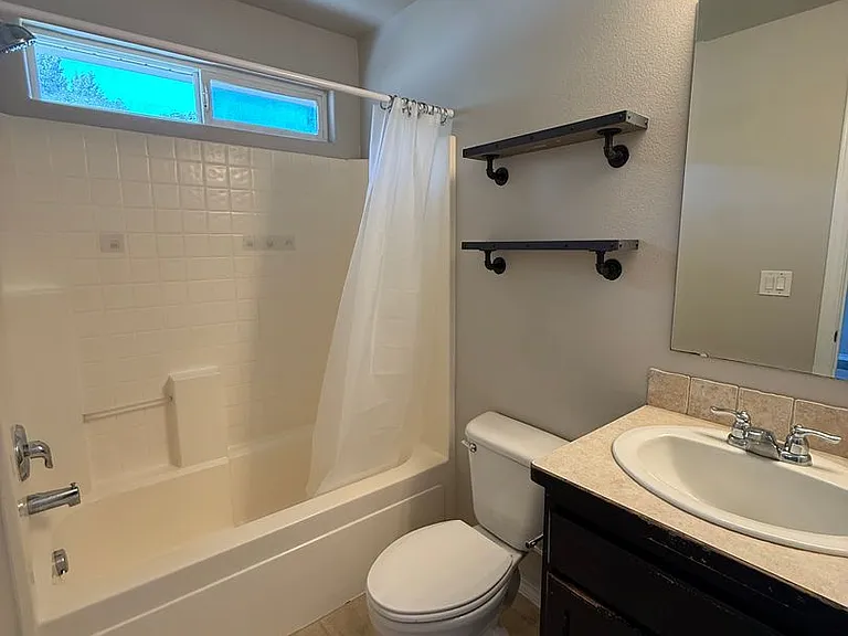 10812 Saffron Dr — Photo 10