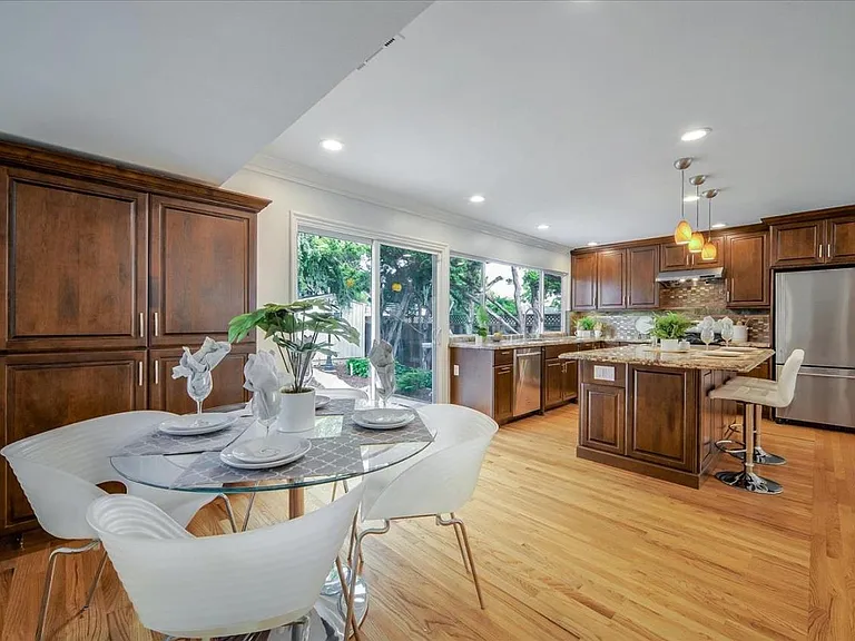 1673 Grizilo Dr — Photo 16