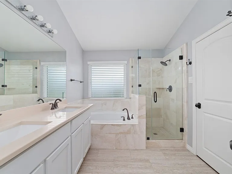20822 Whitevine Way — Photo 14