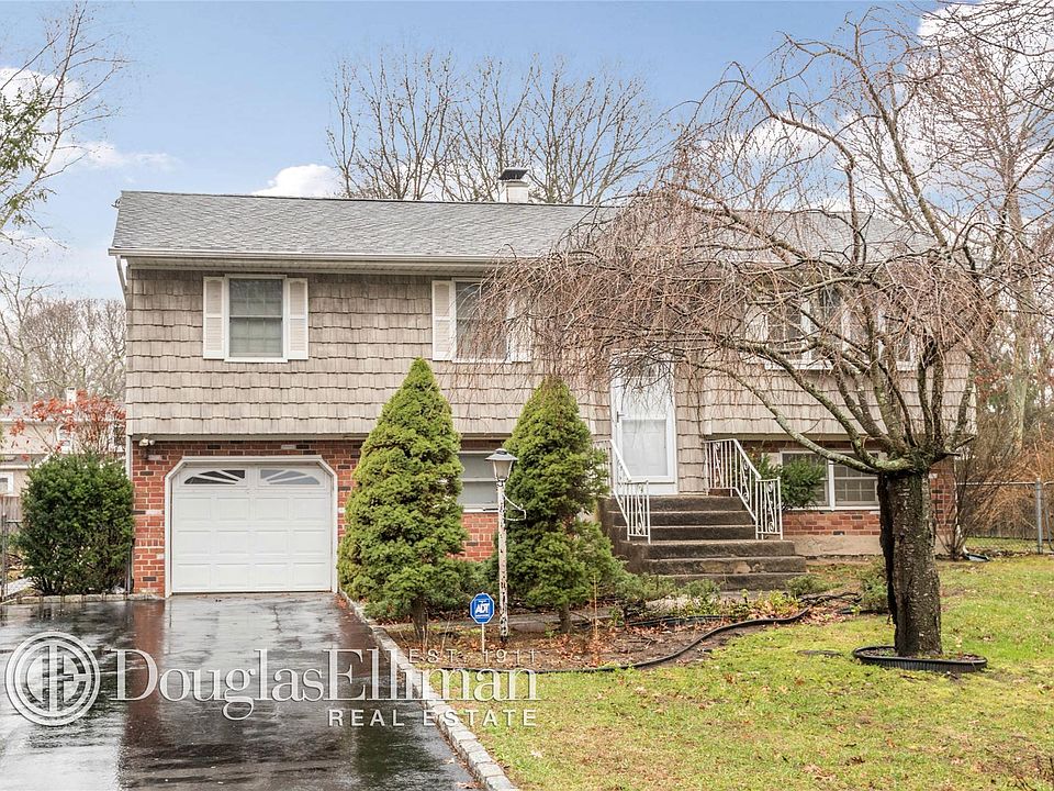 1st image of 106 McGaw Ave