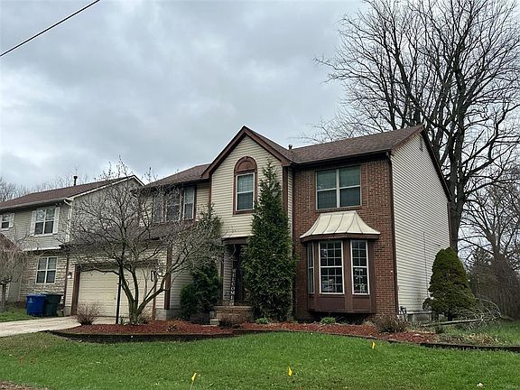 3rd image of 4718 Wyandotte Dr