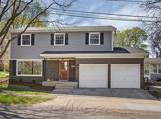 386 Carleton Ave, Glen Ellyn, IL