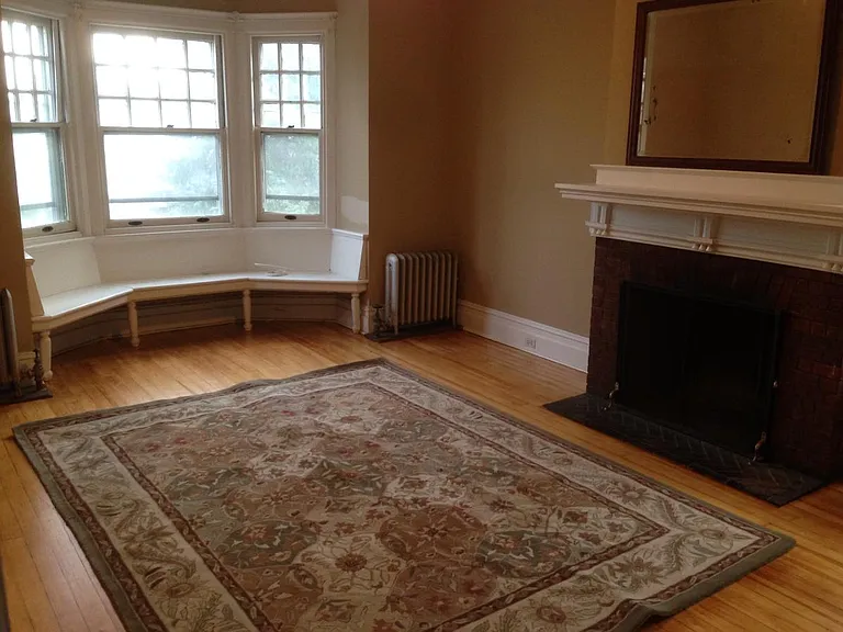 441 Lyceum Ave — Photo 1