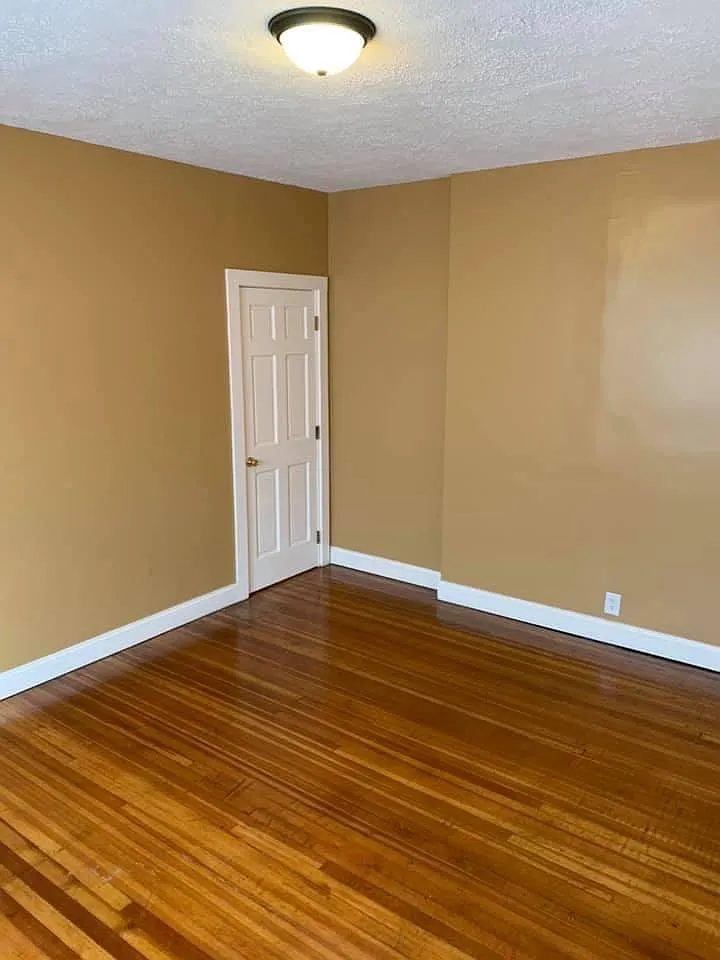 4820 E Michigan St — Photo 3