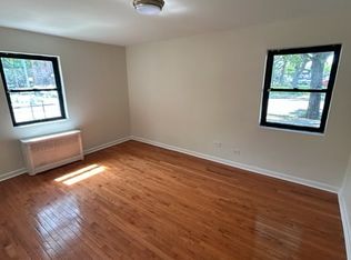 7221 153rd St #1B, Kew Gardens Hills, NY 11367