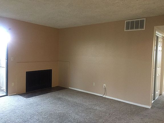 2nd image of 1920 Ahern St APT 23