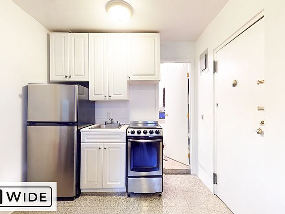 2nd image of 188 E 93rd St APT 2P