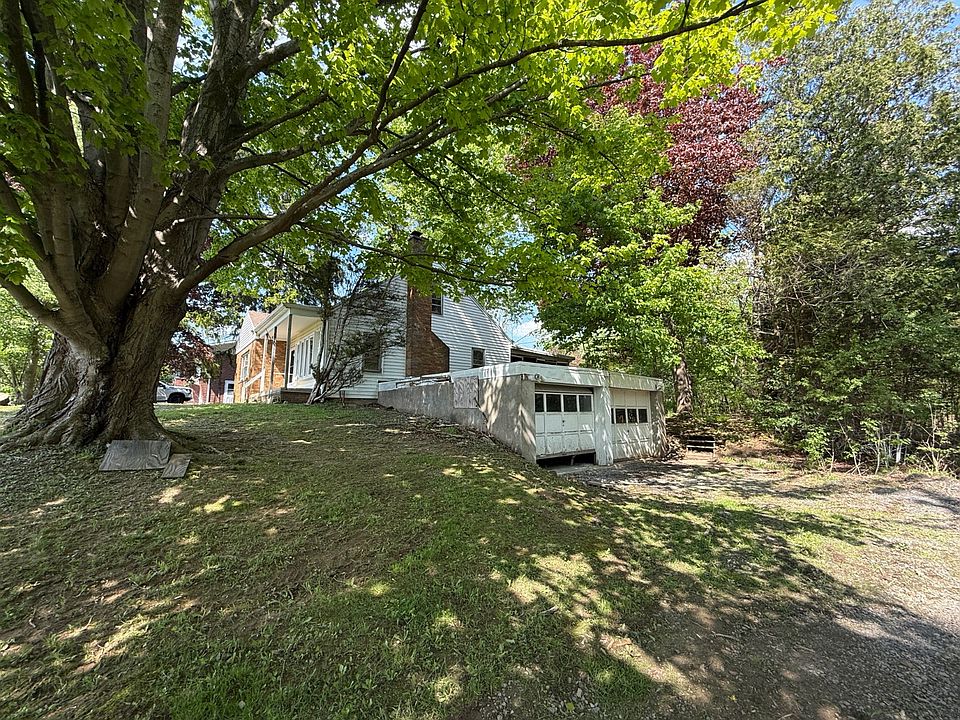 8356 Maple Rd, Clay, NY 13041 | Zillow