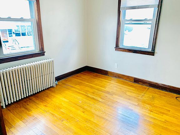3rd image of 9 Weymouth St