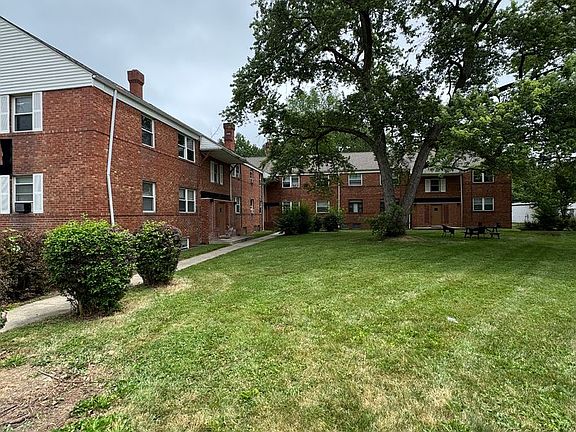 3rd image of 4237 Rocky River Dr #15